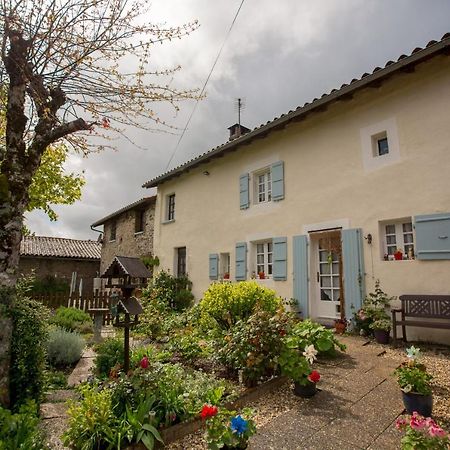 La Maison Des Fleurs Montembœuf Екстериор снимка