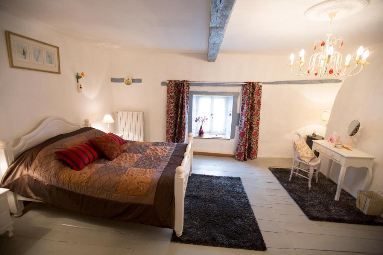 La Maison Des Fleurs Montembœuf Екстериор снимка