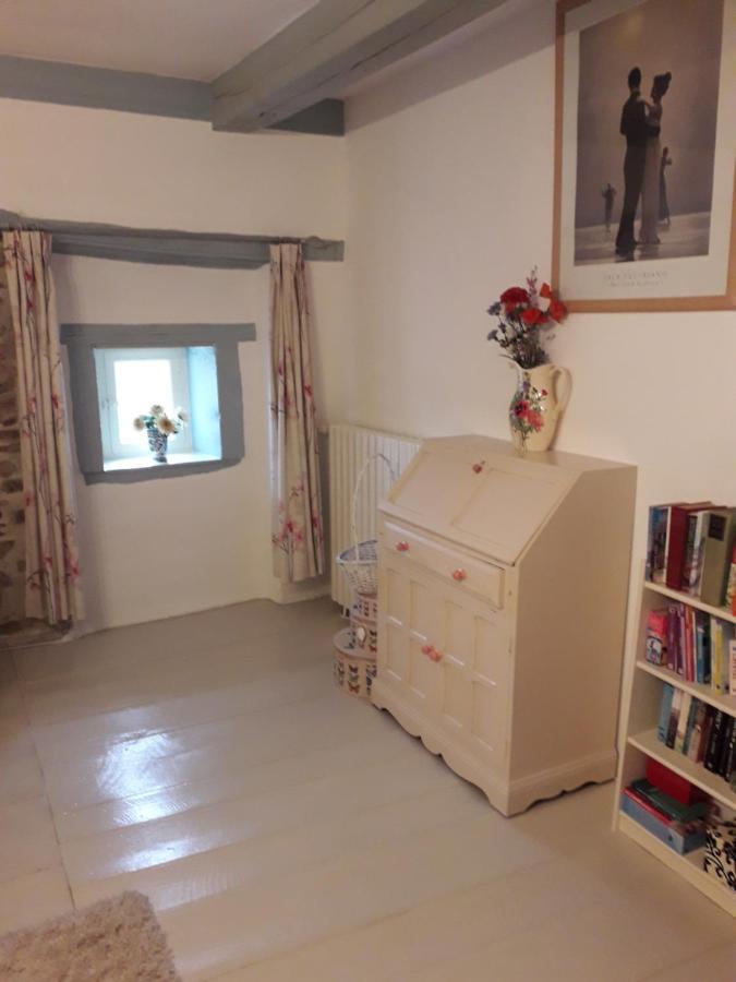 La Maison Des Fleurs Montembœuf Екстериор снимка