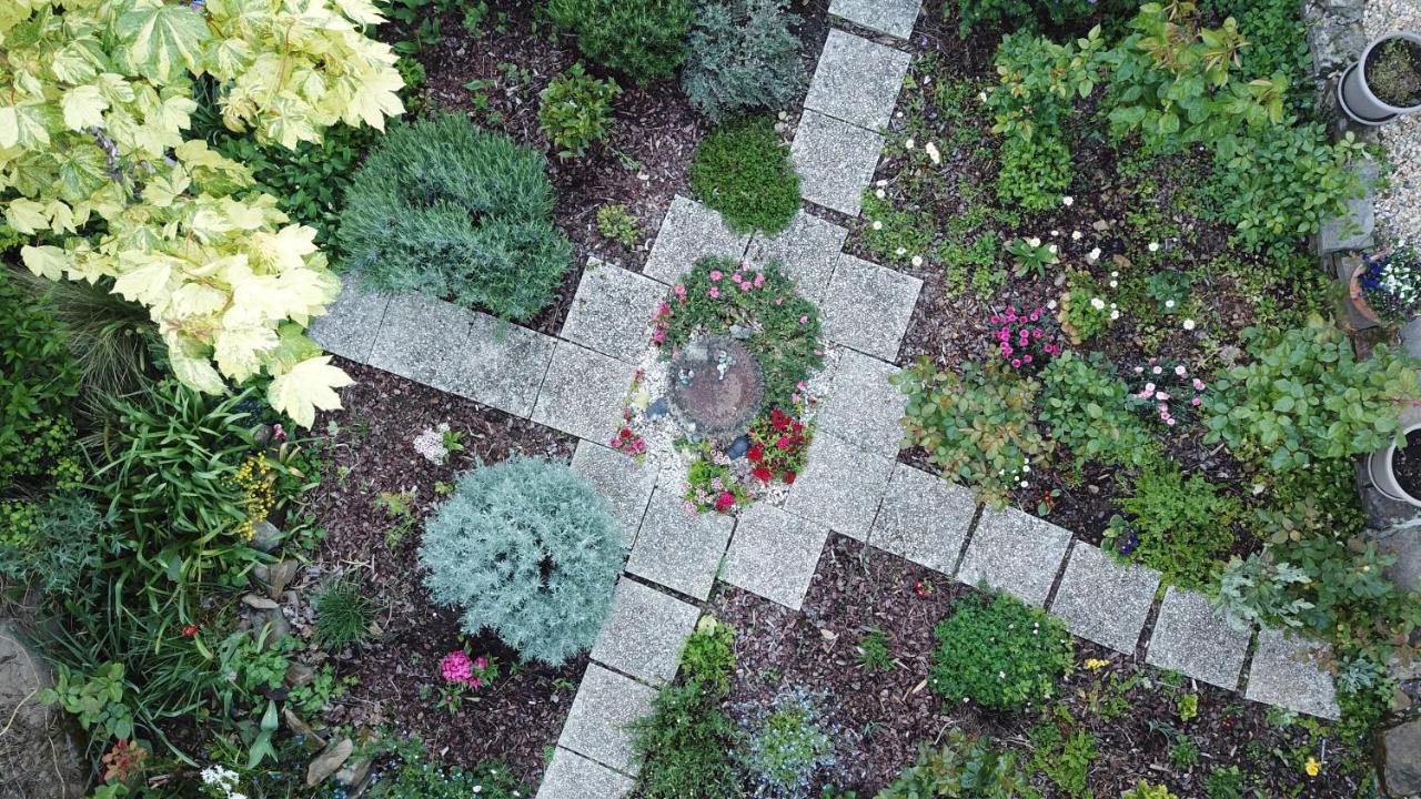 La Maison Des Fleurs Montembœuf Екстериор снимка