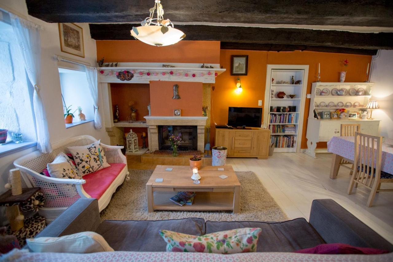 La Maison Des Fleurs Montembœuf Екстериор снимка