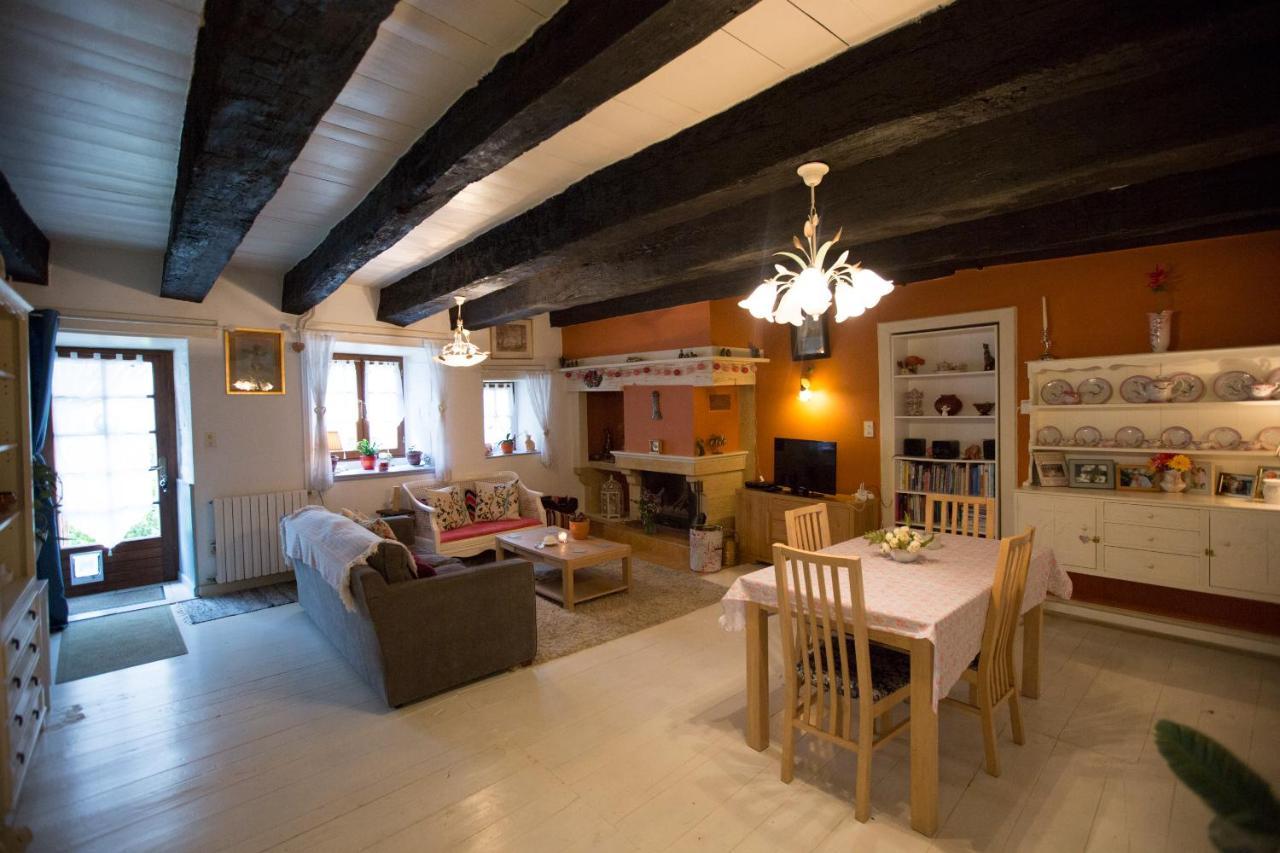 La Maison Des Fleurs Montembœuf Екстериор снимка