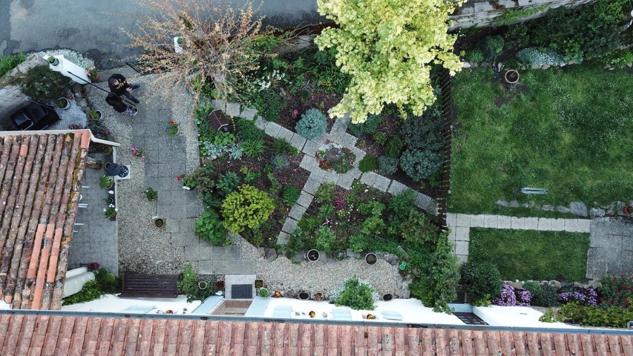 La Maison Des Fleurs Montembœuf Екстериор снимка