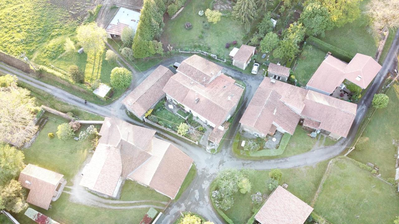 La Maison Des Fleurs Montembœuf Екстериор снимка